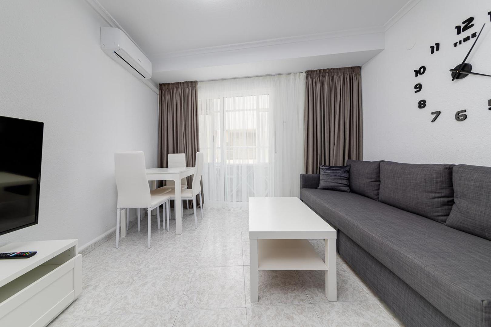 Calle Concordia 86, Two Bedroom Apartment, Up To 6 Guests, Near Del Cura Beach,Supermarket Mercadona And Central Bus Station Torrevieja Buitenkant foto